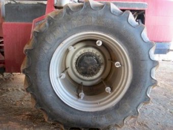 Case 9350 with JNR Engineering 4m Bucket