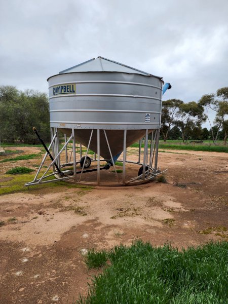 Under Auction - (A235) 2017 Campbell 37mt Field Bin 