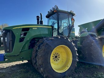 2014 John Deere 9230 Tractor