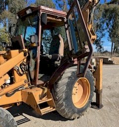Under Auction - (A230) 1990 Case 580K Backhoe 
