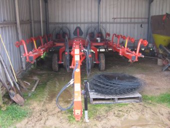 Kuhn SR300  Speed rake