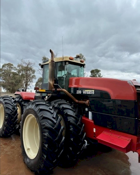 2003 Versatile 2310 Tractor