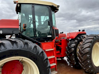 2003 Versatile 2310 Tractor
