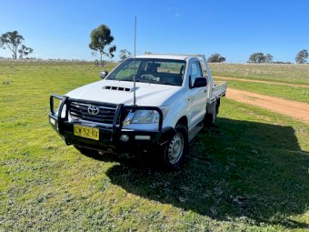 2013 Toyota Hilux SR 4x4 Diesel Single Cab Ute