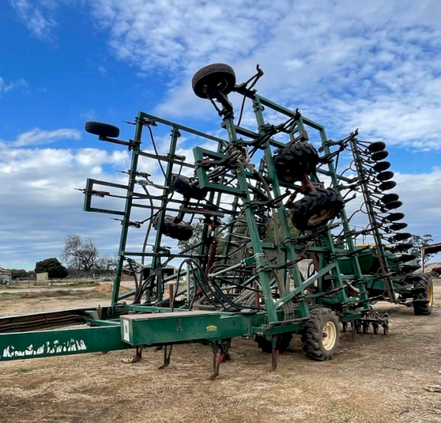 40ft Janke Universal and Simplicity Air Cart