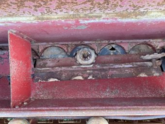 International 511 28 Row Combine