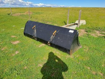 2019 Deutz 6135G Tractor with Loader