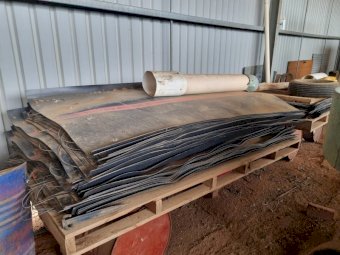 Second Hand Hay Caps with Screws