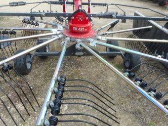 2020 Massey Ferguson RK421 Single Rotor Hay Rake