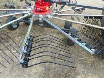2020 Massey Ferguson RK421 Single Rotor Hay Rake