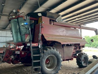 "Price Reduced" Case IH 2588 Header with MacDon 963 36ft Front