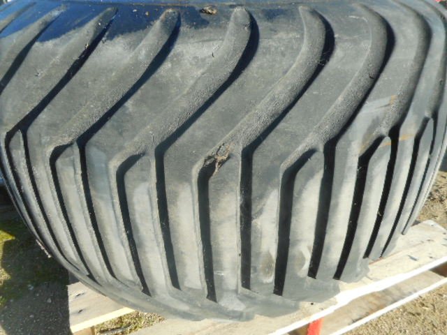 Alliance 700/50-2.5 12 Ply  Flotation Tyre and Rim