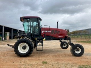2016  MacDon 155 Windrower with D60 40ft MacDon Draper Front