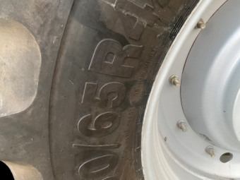 2008 Massey Ferguson 7495 Tractor with 975 Quickie Loader