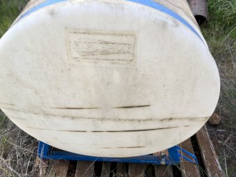 Rapidspray Tank with Frame. 400 Litres Very Good Condition