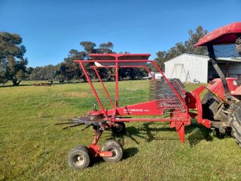 Lely Hibiscus 485 s Rotary Hay Rake