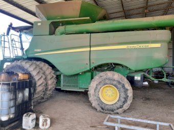 2014 John Deere S680 Header