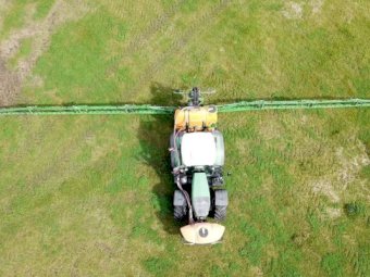 Amazone UF1801 28m Sprayer with Front Tank