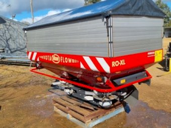 2013 Vicon RO-XL  4000Ltr Spreader