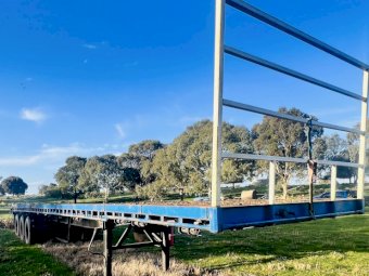 1985 Freighter ST3 Flat Top Trailer