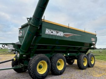 2014 Richiger T32R MultiTrack Chaser Bin ## OFFERS CONSIDERED ##