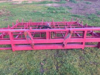 Under Auction - (A234)  12-15 Bale Grab 