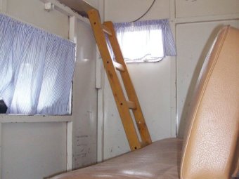 1975 International D1630 Horse Truck