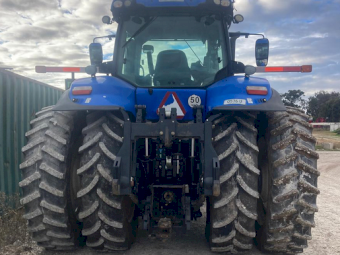 2016 New Holland T8.435 Tractor