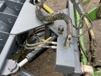 Norm Engineering Angle Broom Sweeper