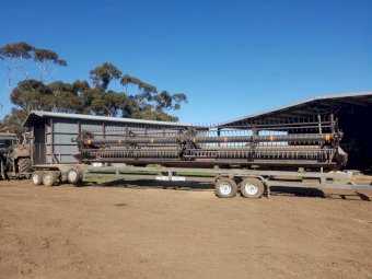 Under Auction - (A234) 2011 Case IH / Macdon 2152 35ft Front and Trailer 