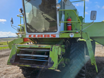 Claas Dominator 86 Header with 22ft Front
