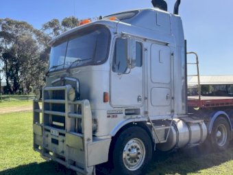 2004 Kenworth K104 Prime Mover