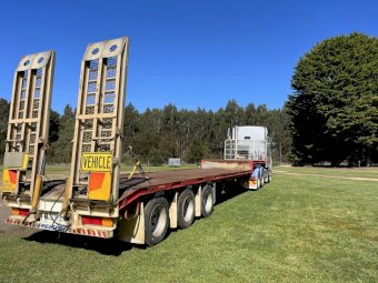 2010 Freighter 45ft Drop Deck Trailer