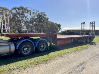 2010 Freighter 45ft Drop Deck Trailer