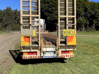 2010 Freighter 45ft Drop Deck Trailer