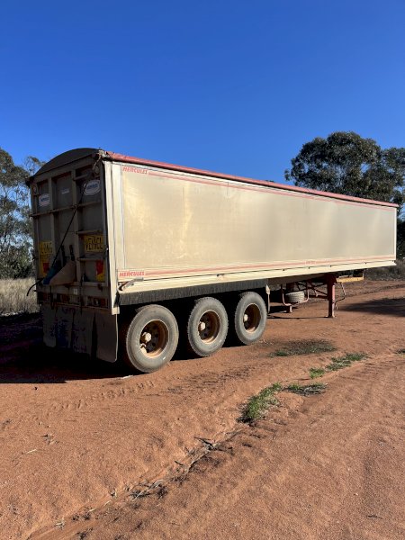 Under Auction - (A235) 2010 Hercules  TOA Trailer 