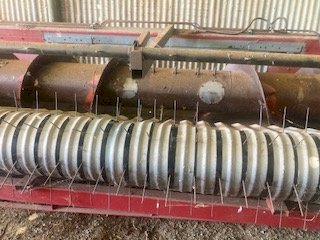 30' Smale Pea Plucker with 1010 Front with Comb Trailer