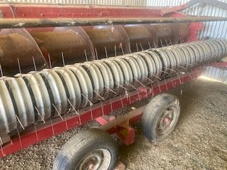 30' Smale Pea Plucker with 1010 Front with Comb Trailer