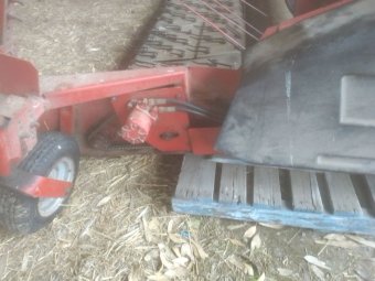 Case 1015 Canola Front