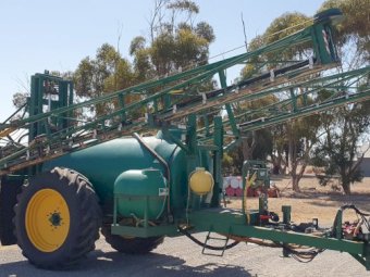 2001 Goldacres 4030 Boom Sprayer