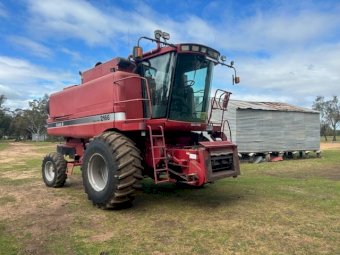 Case IH 2166 Header