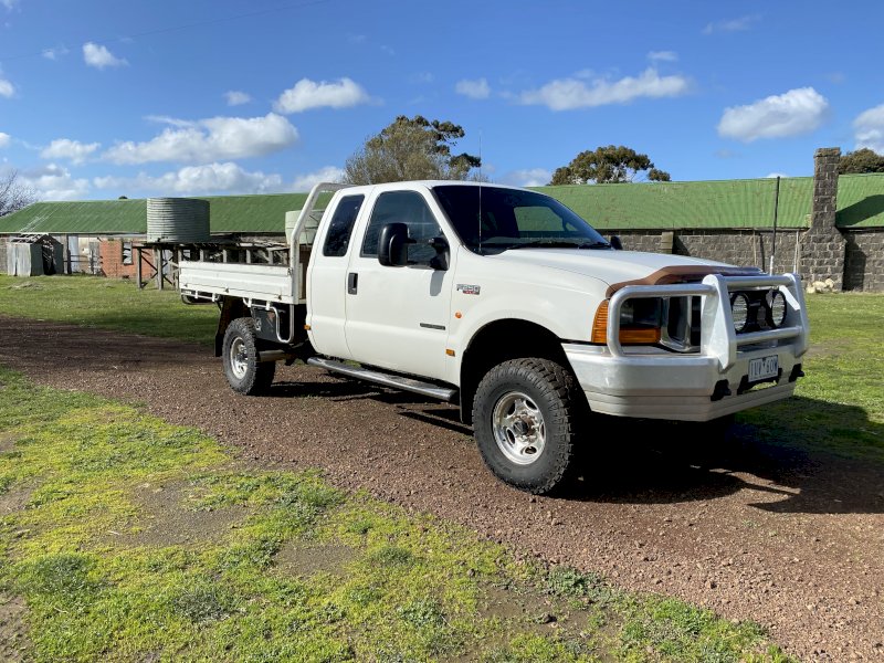 2002 Ford F250 7.3L Powerstroke Tray back Ute | Farm Tender