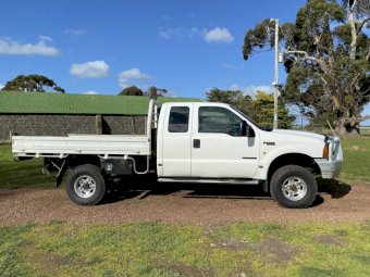 2002 Ford F250 7.3L Powerstroke Tray back Ute