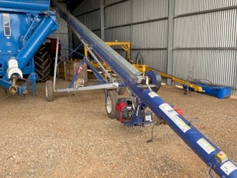 2019 Grainline 8x46 Auger