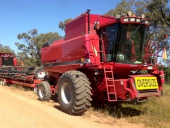 1999 Case IH 2388 Header with Case 1042 36ft Front
