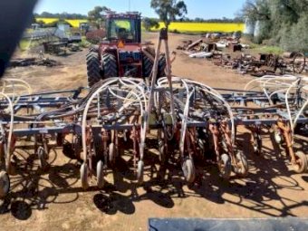 40ft Flexicoil 340 Chisel Plough