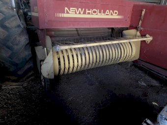 New Holland 568 Small Baler  large pick up