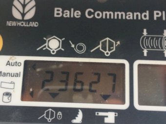 2004 New Holland  BR 740 Baler