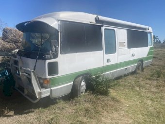 1989 Toyota Coaster Converted to Motorhome