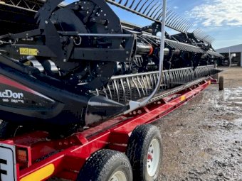 2018 MacDon M155 with D65 30 ft Front and Trailer